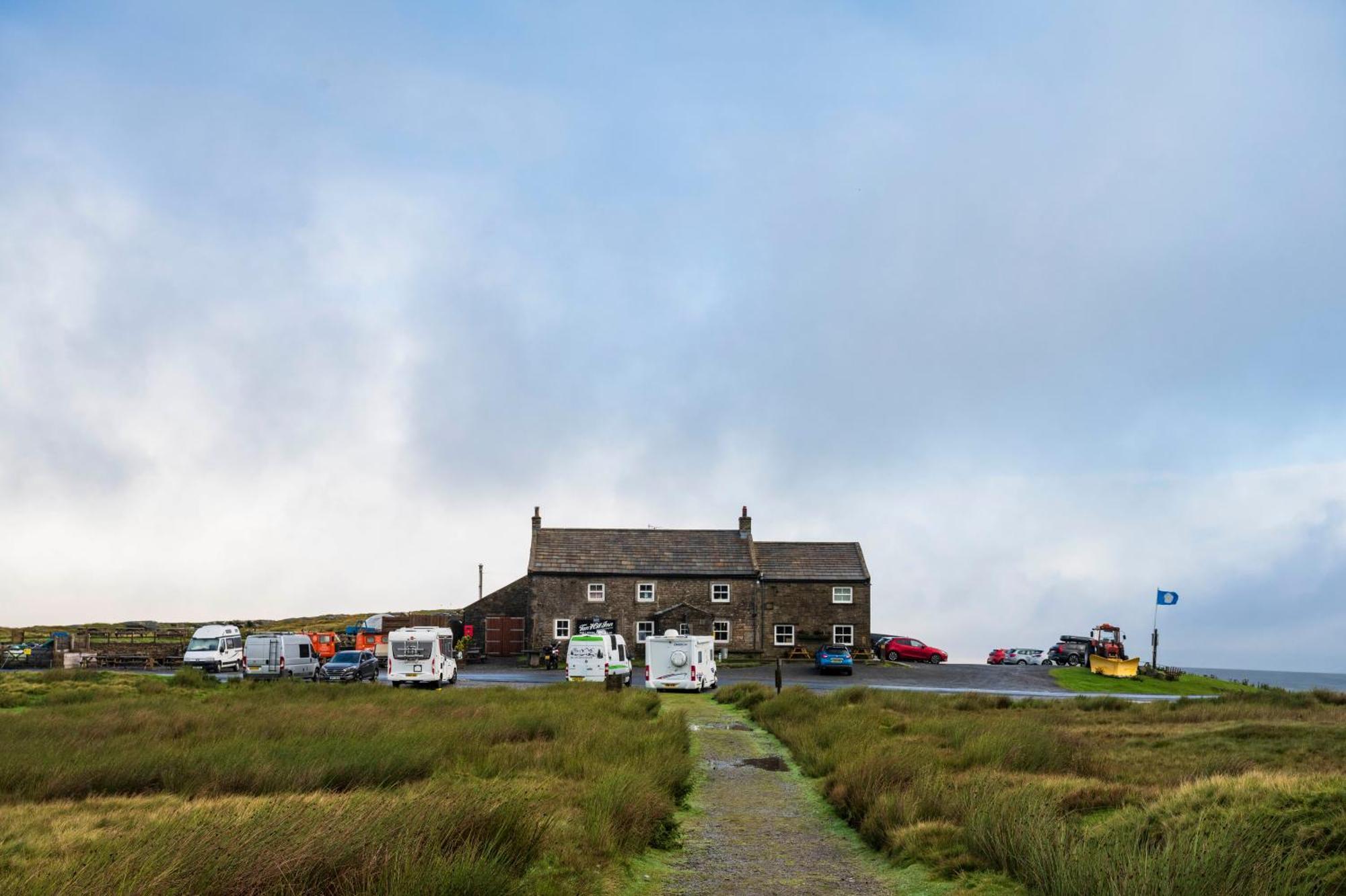 The Tan Hill Inn Keld Exterior foto